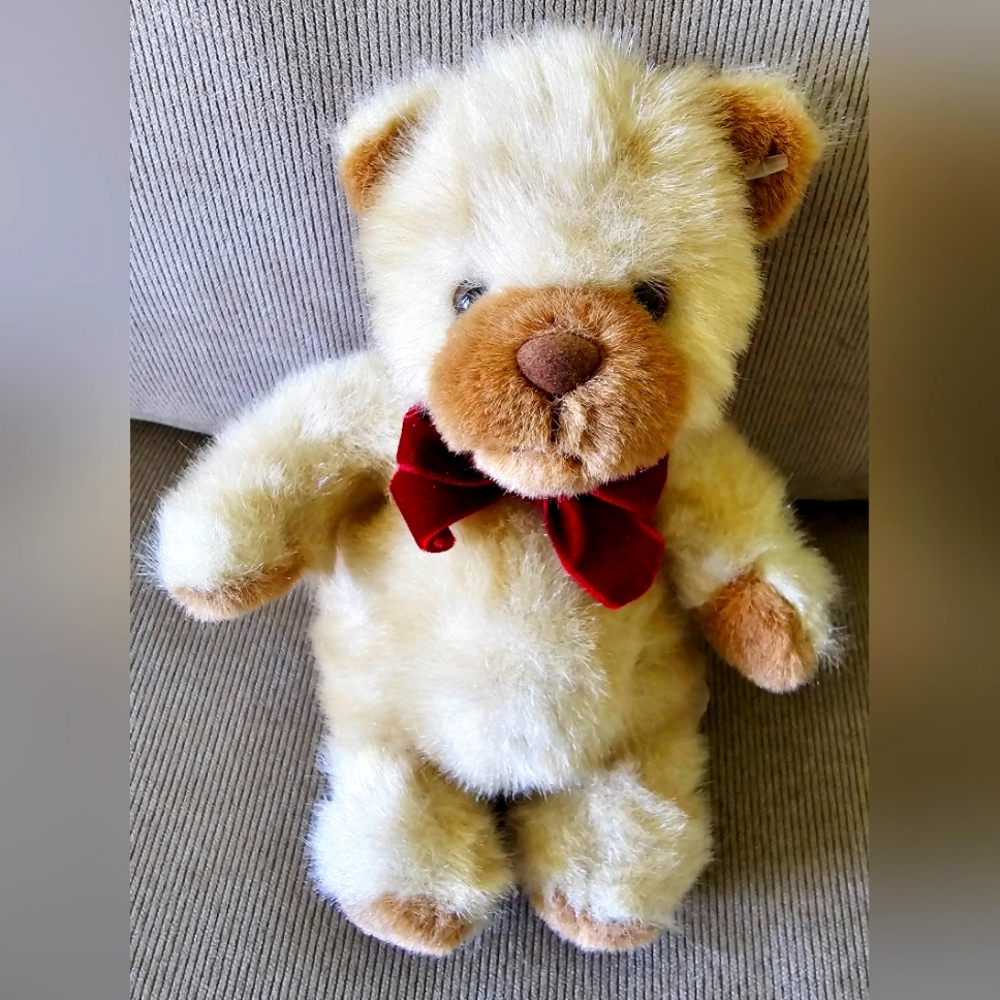 Vintage Heartwarmers Teddy Bear Tan Plush toy 9 inches 80s 90s Y2K